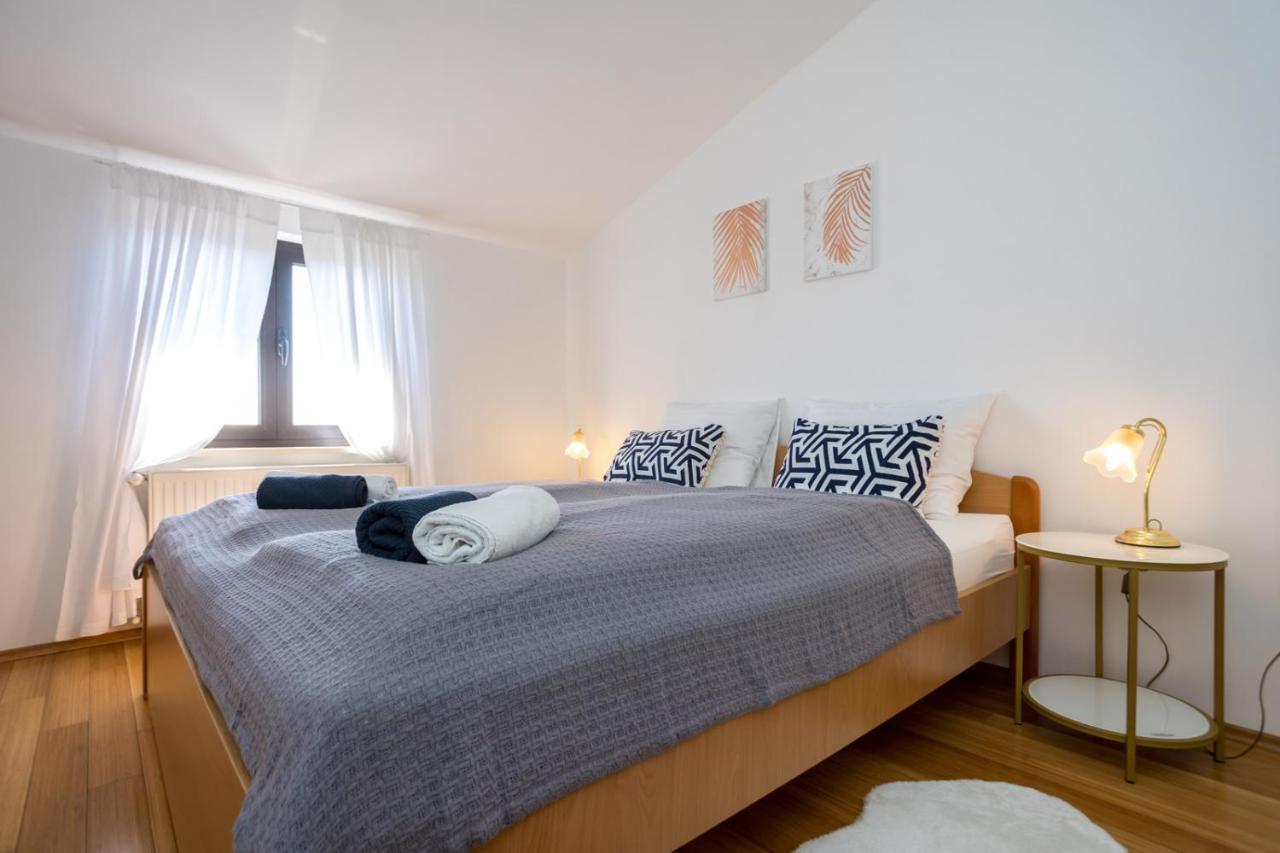 Apartmani Beba 오미살즈 외부 사진