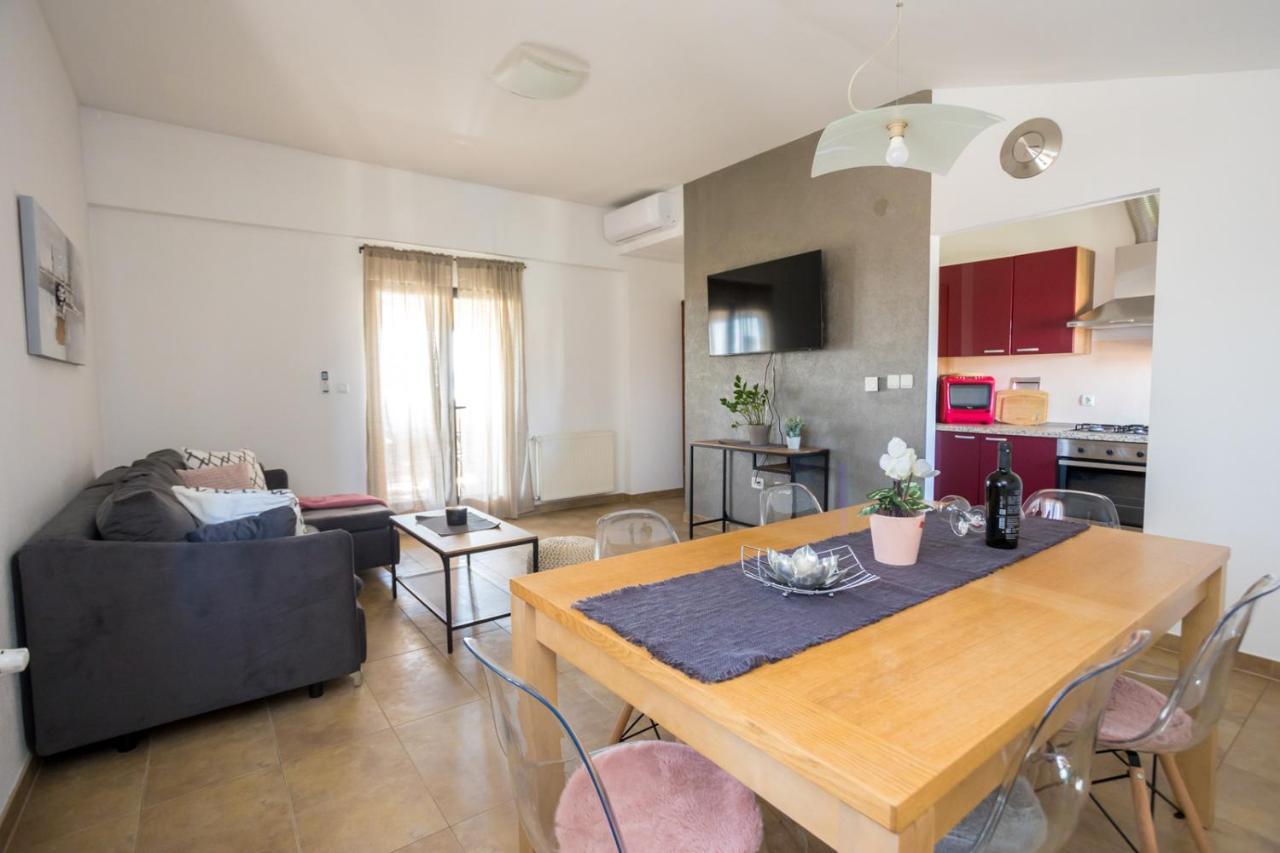 Apartmani Beba 오미살즈 외부 사진