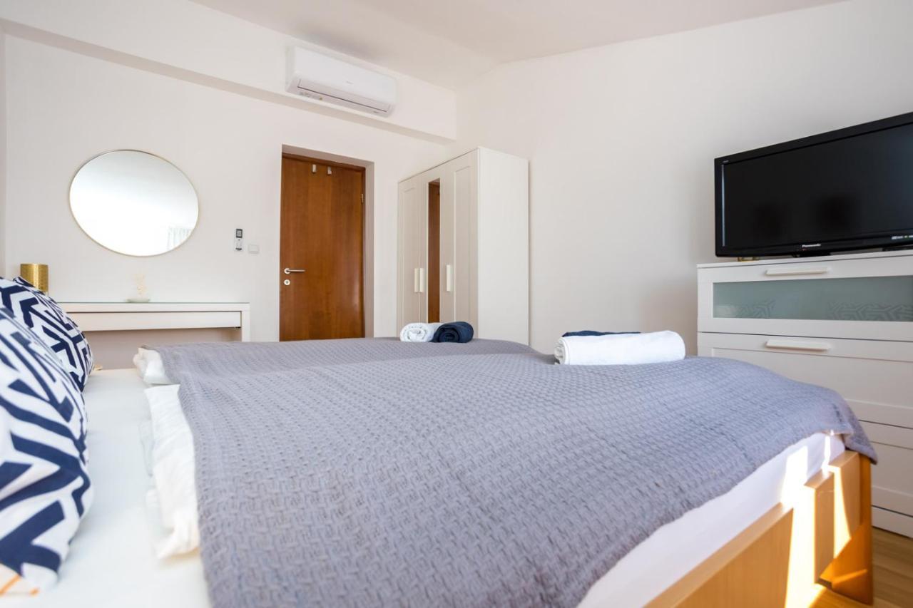 Apartmani Beba 오미살즈 외부 사진
