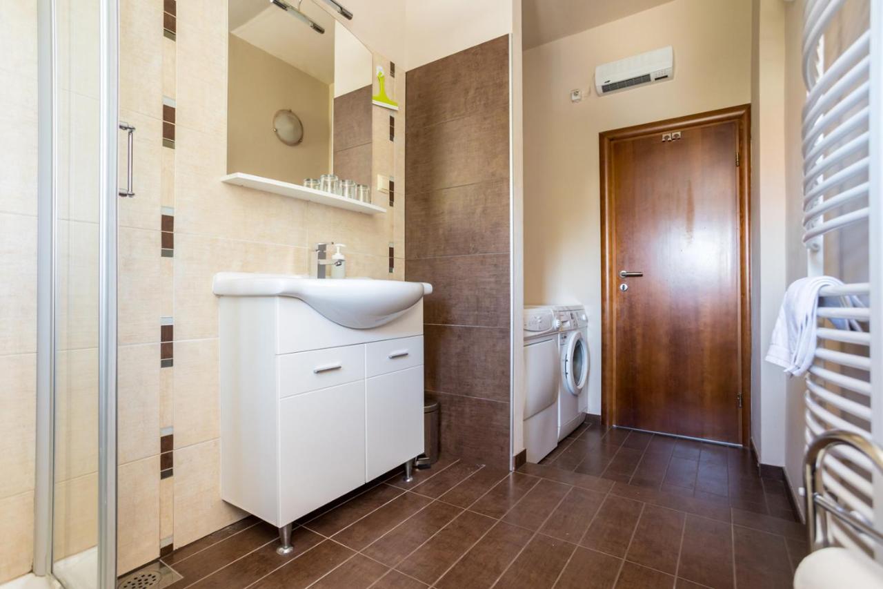 Apartmani Beba 오미살즈 외부 사진