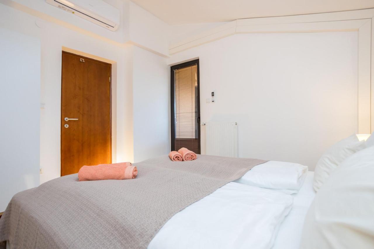 Apartmani Beba 오미살즈 외부 사진